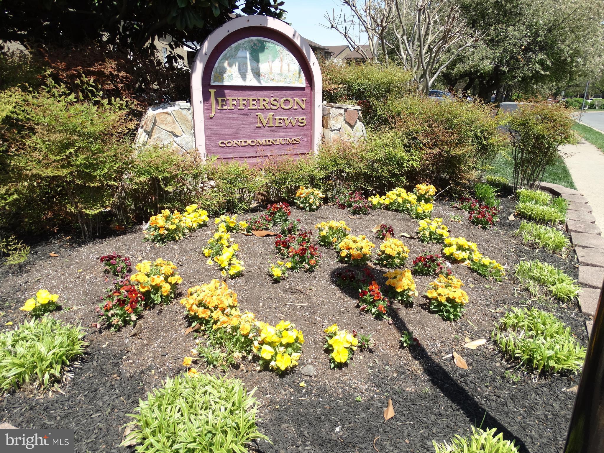 JEFFERSON MEWS - Residential