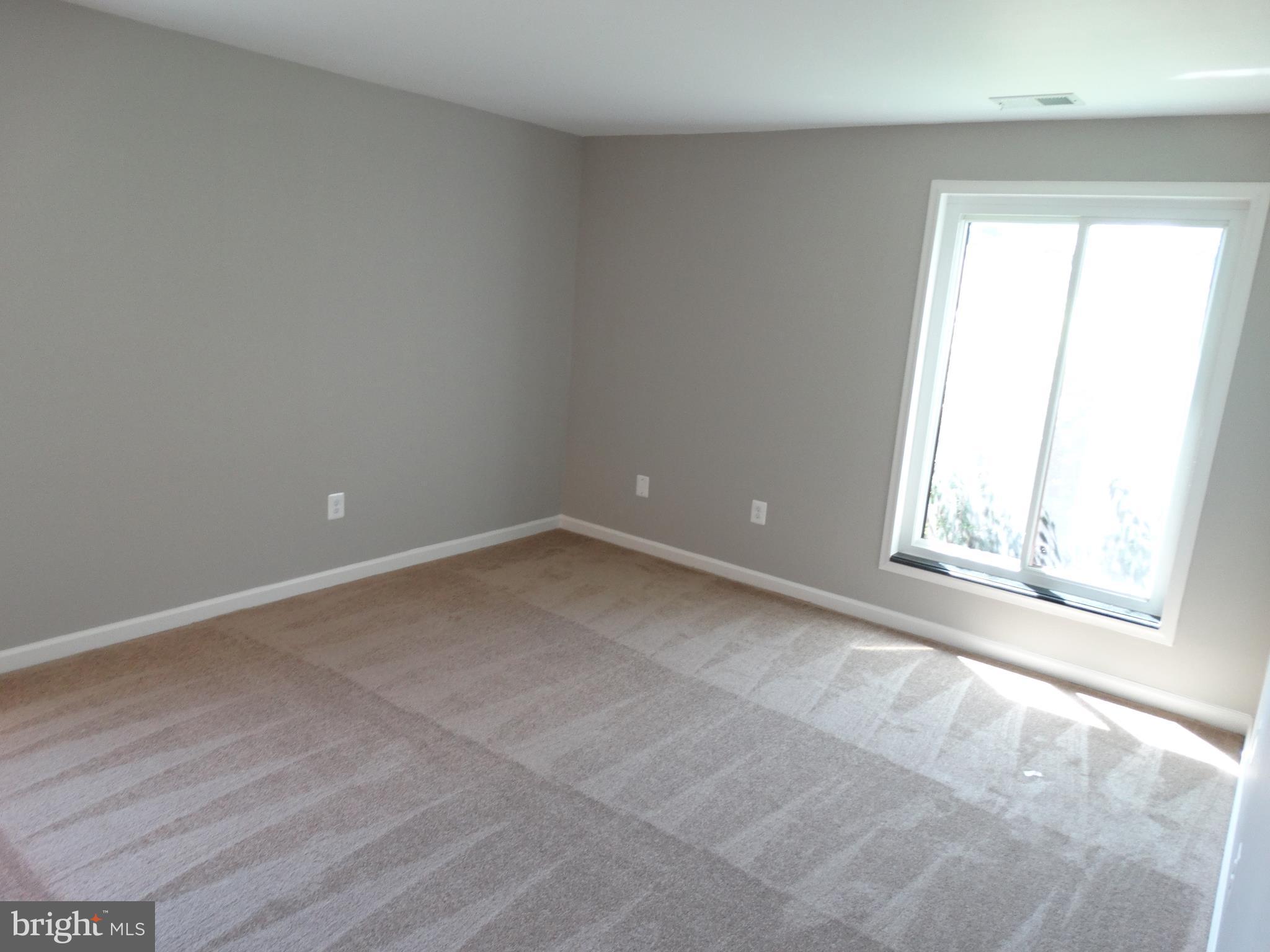 JEFFERSON MEWS - Residential