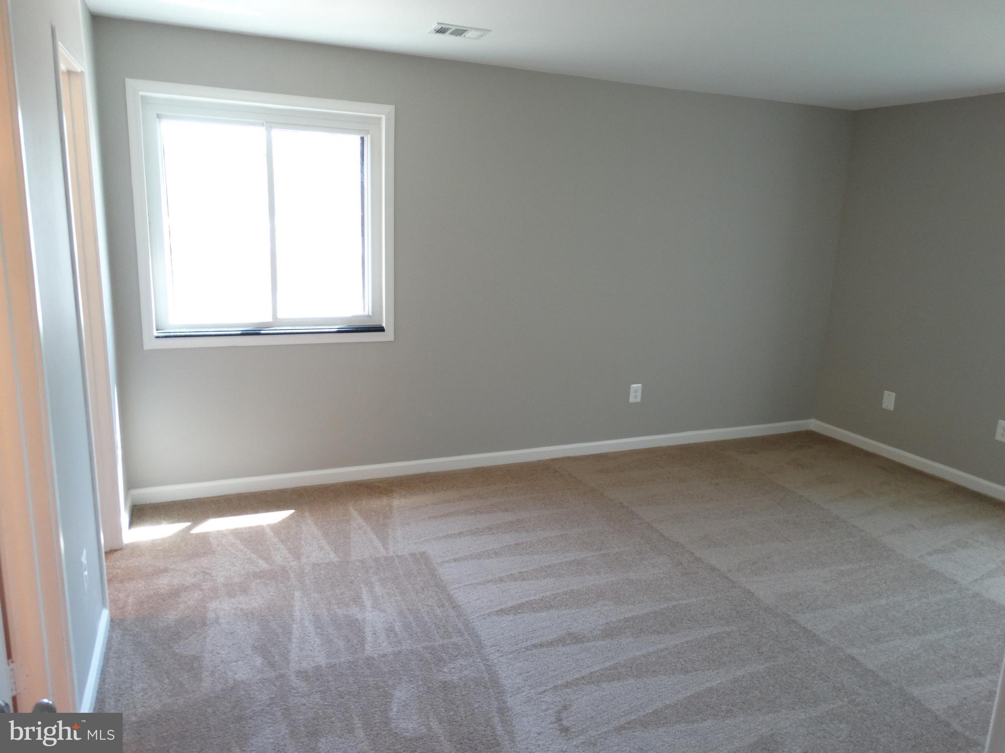 JEFFERSON MEWS - Residential