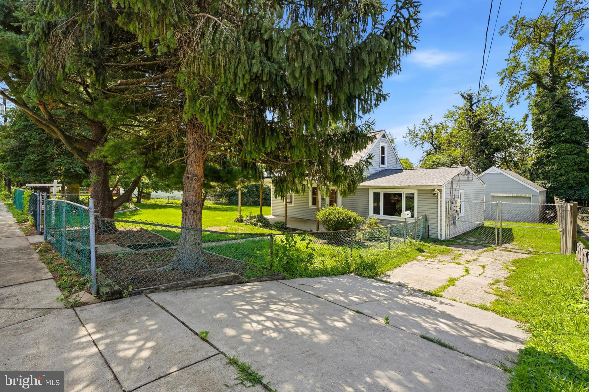 6713 BOXWOOD DRIVE