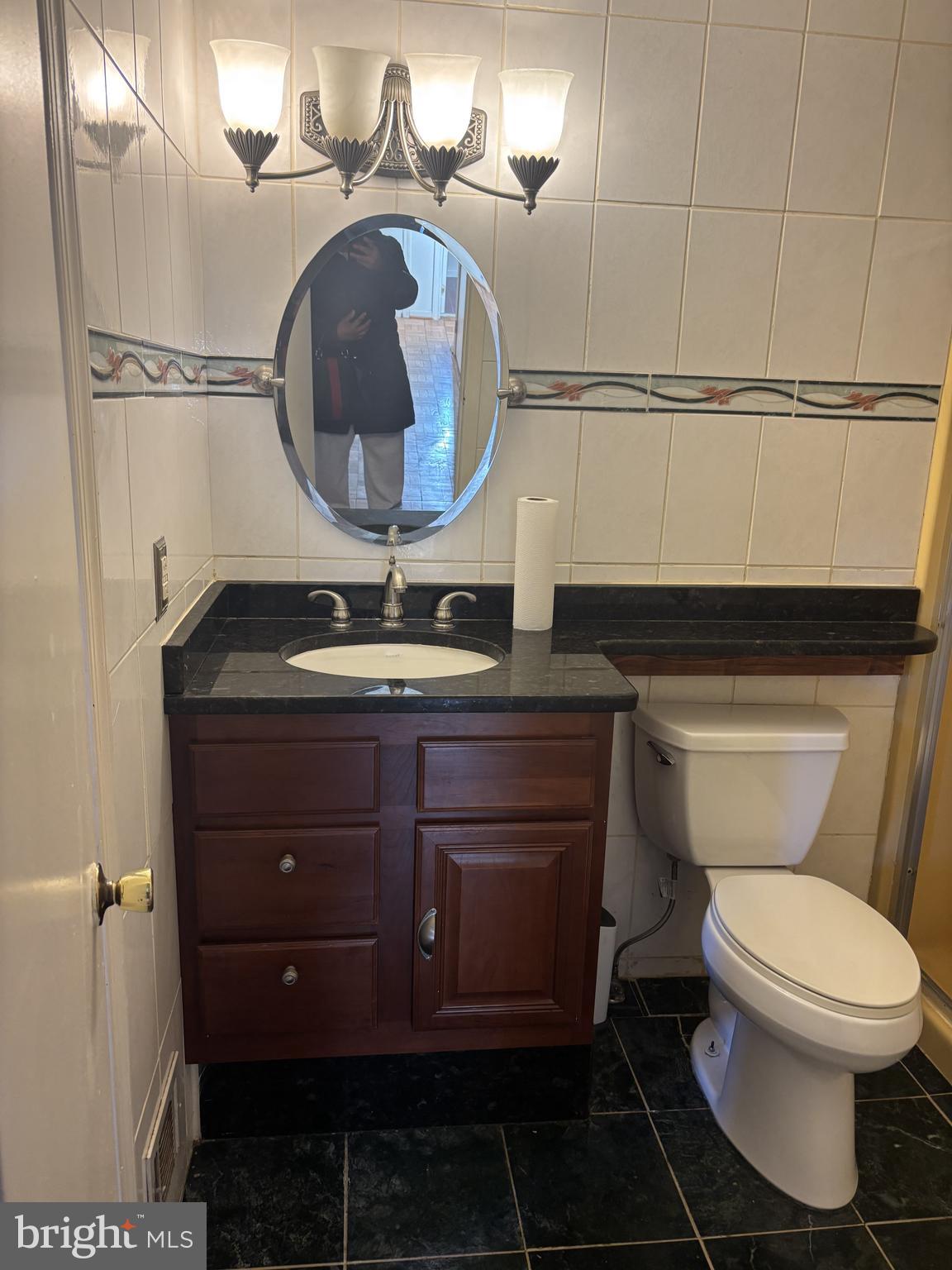 NORTH BARNABY - Residential