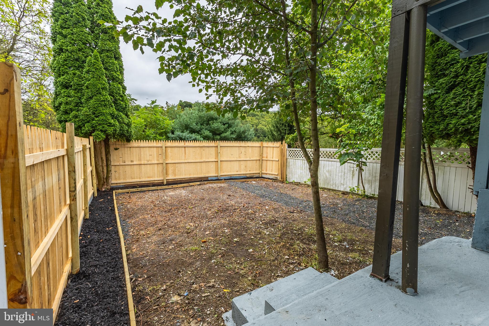 229 W WALLACE STREET