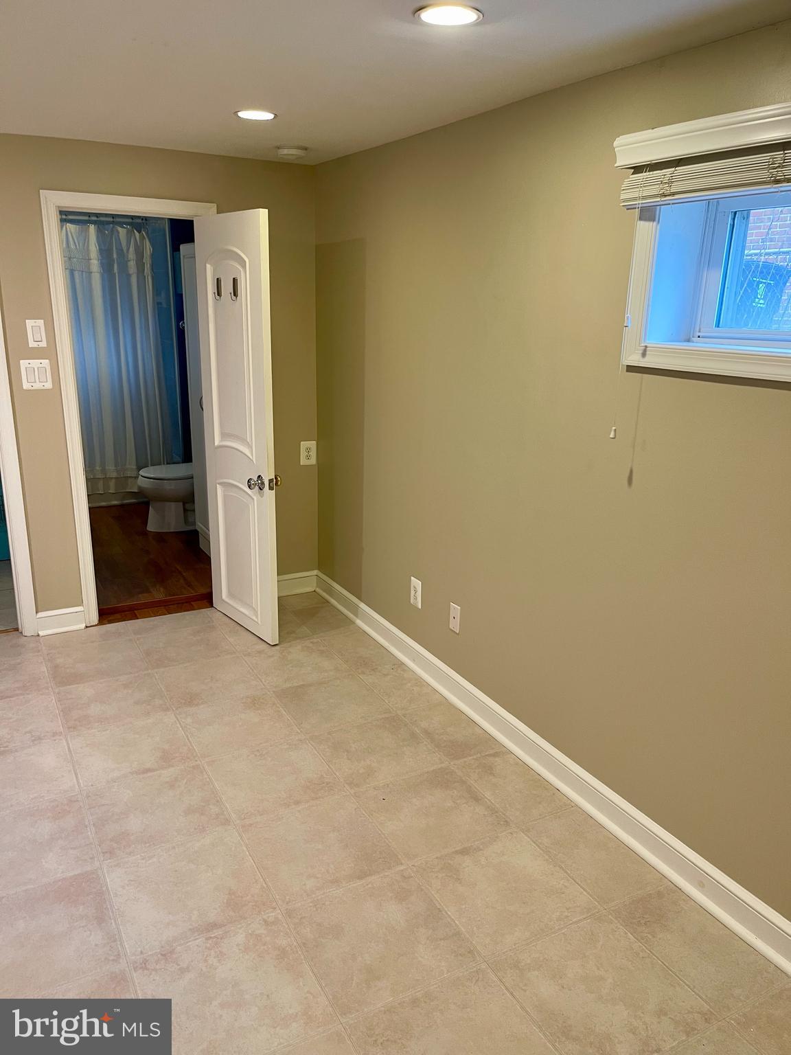 CHURCH COURTS - Residential Lease