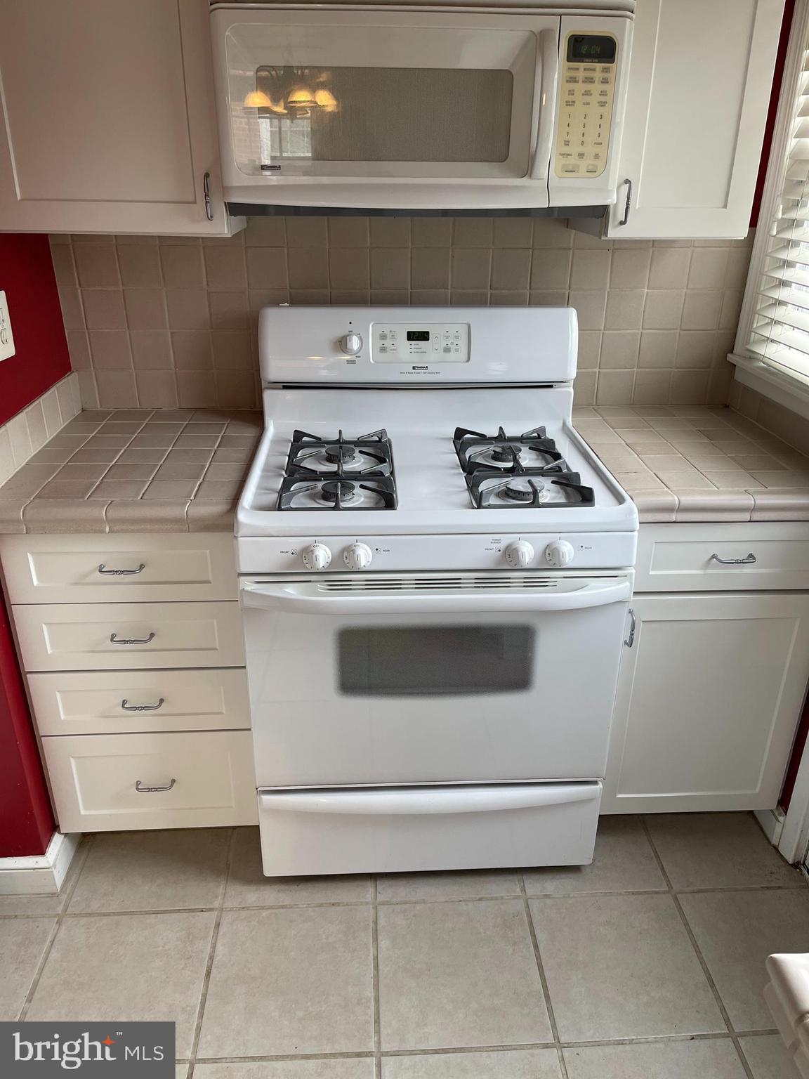 CHURCH COURTS - Residential Lease