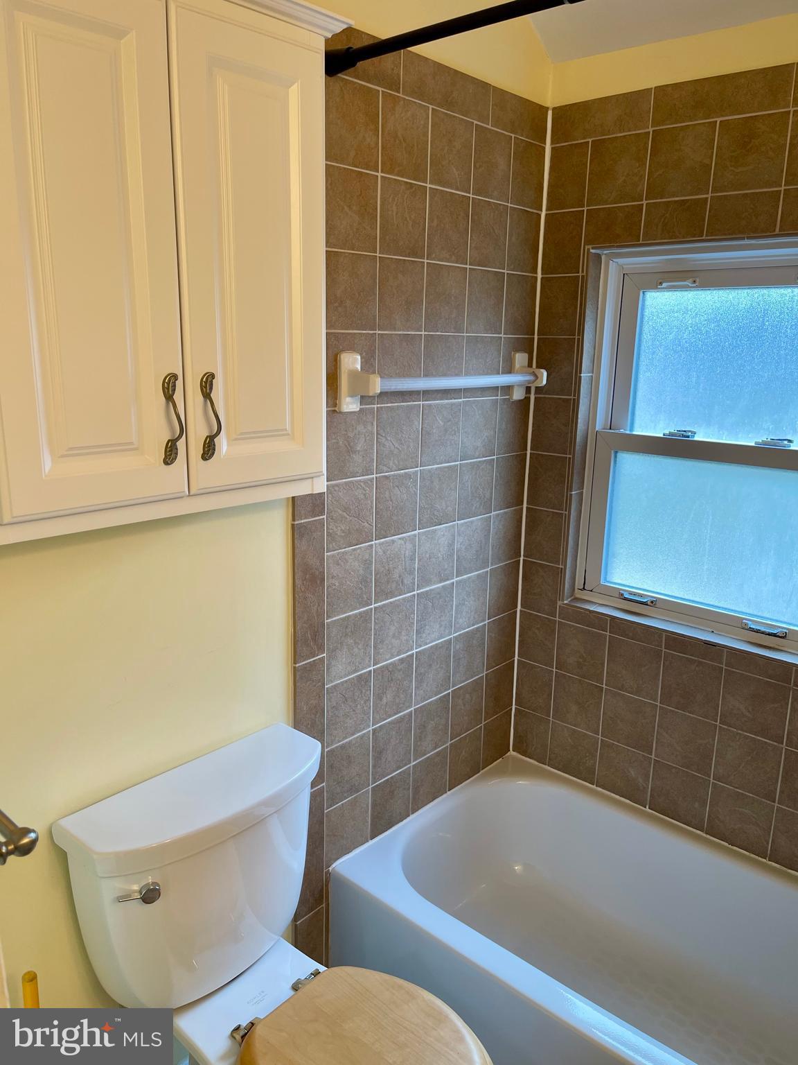 CHURCH COURTS - Residential Lease