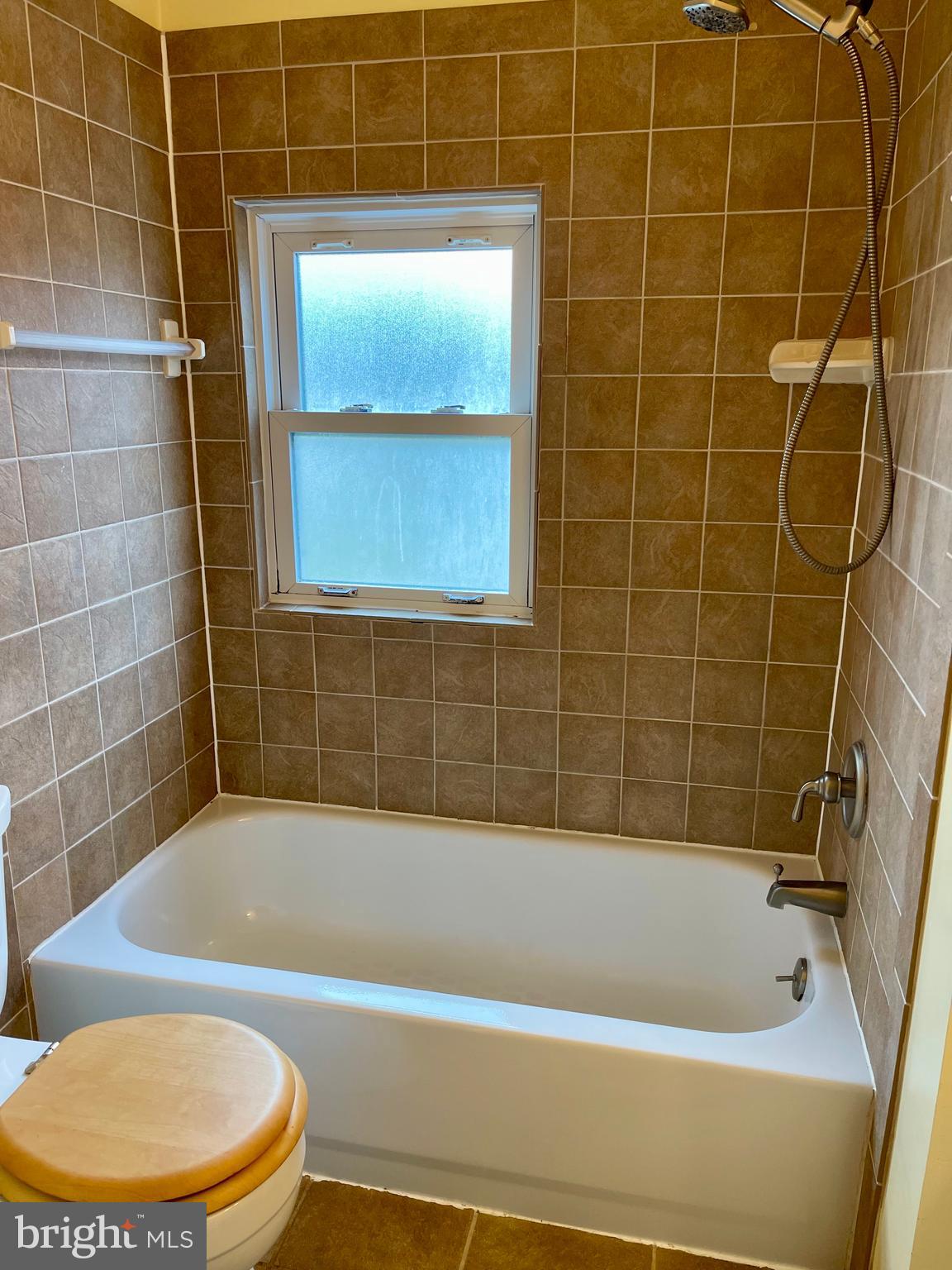 CHURCH COURTS - Residential Lease