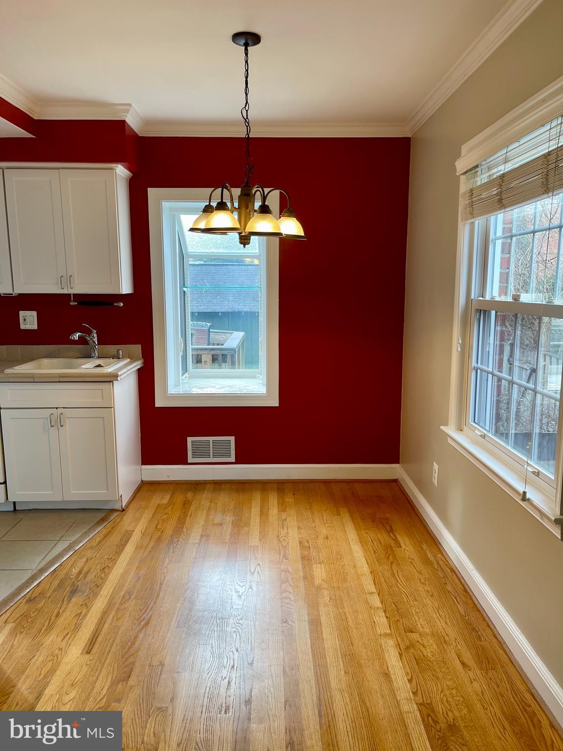 CHURCH COURTS - Residential Lease