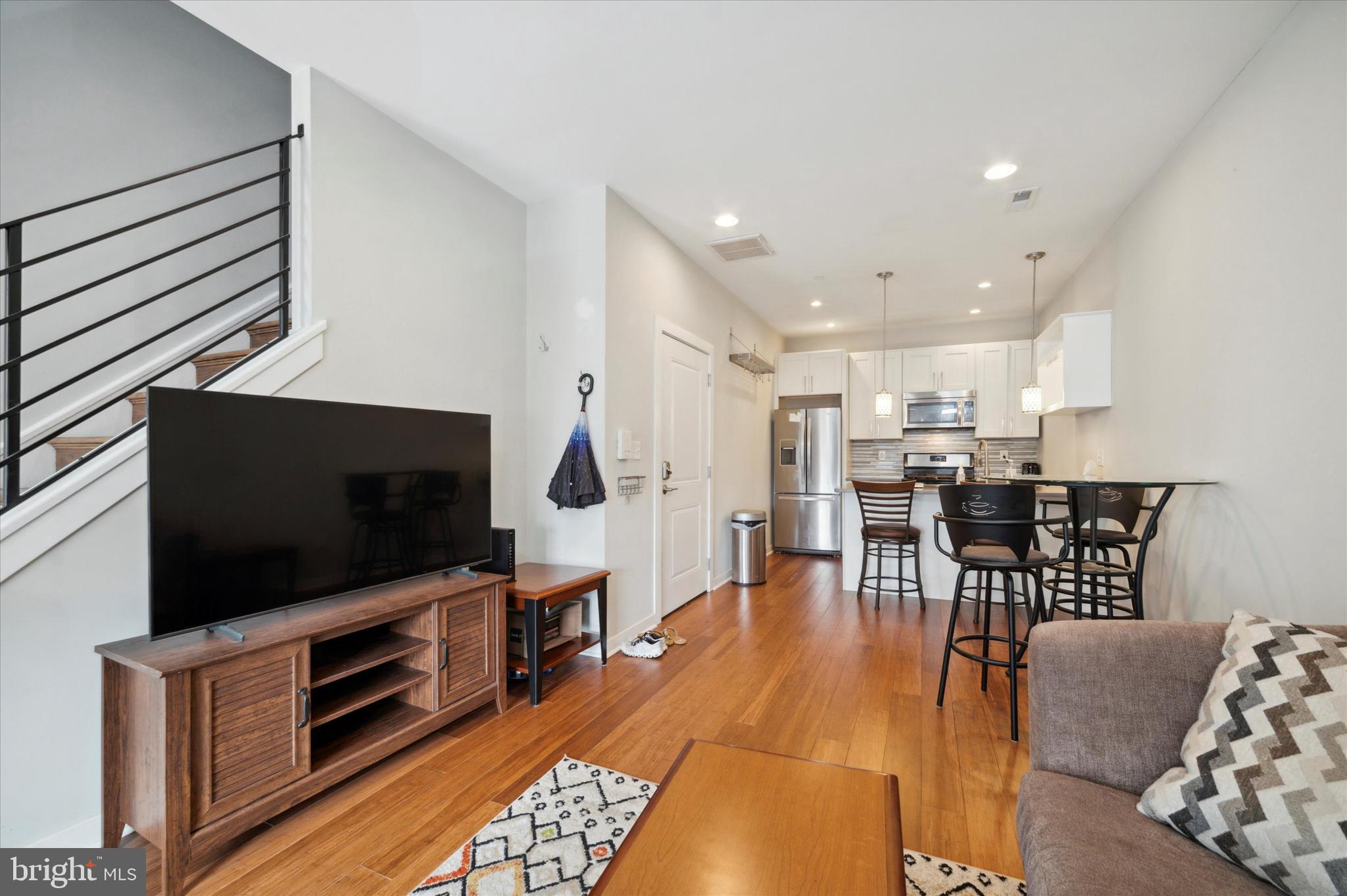 FRANCISVILLE - Residential Lease