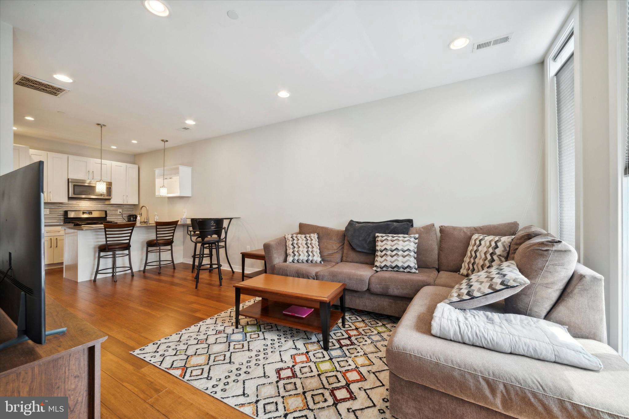 FRANCISVILLE - Residential Lease