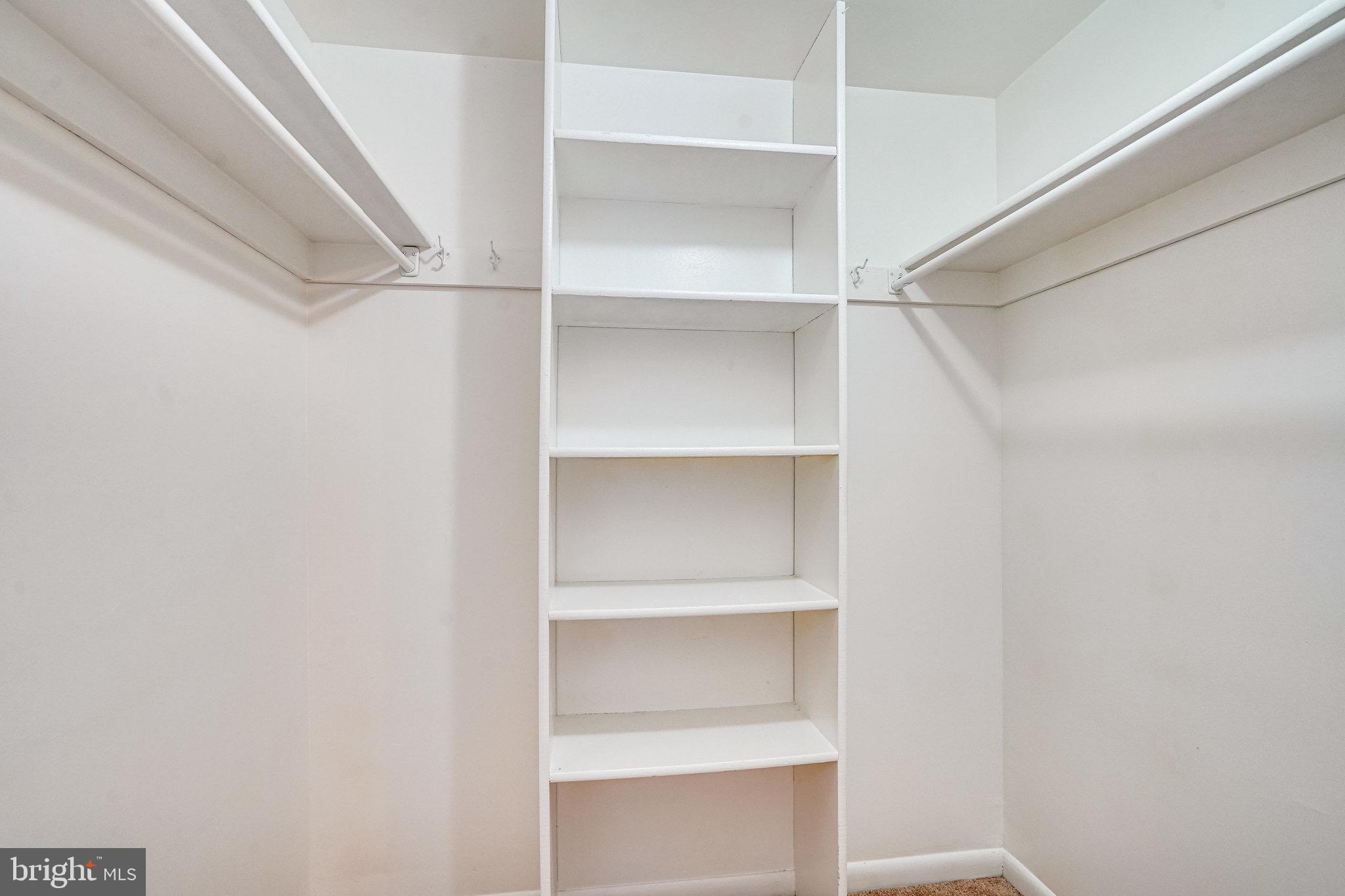 SHADOWOOD - Residential