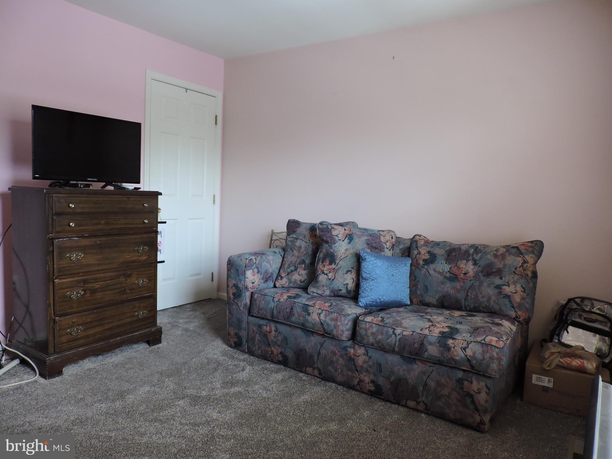 WOODLAWN VILLAGE - Residential