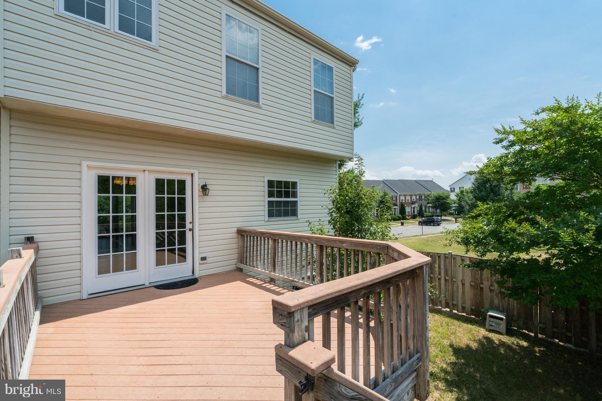 RIVER OAKS - Residential