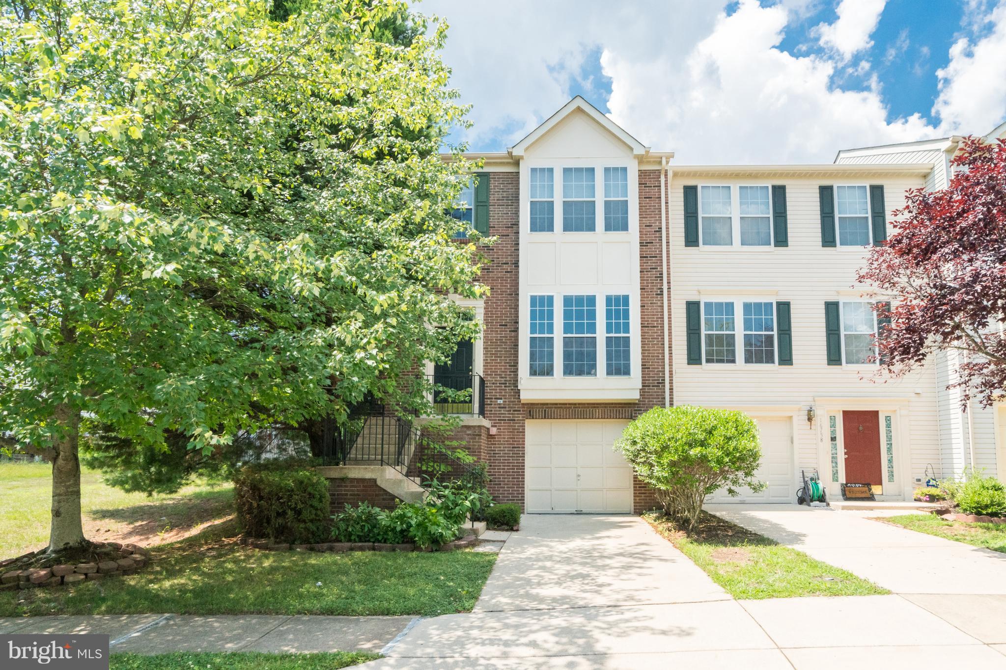 RIVER OAKS - Residential