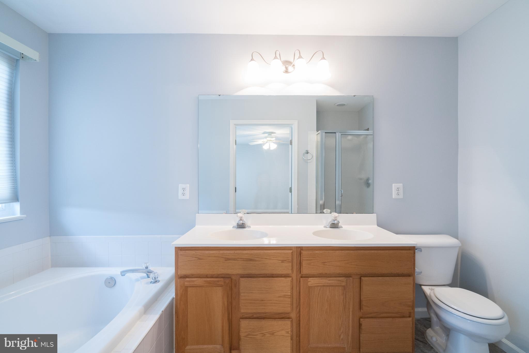 RIVER OAKS - Residential