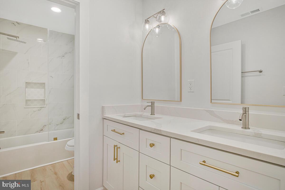 RESERVOIR HILL - Residential