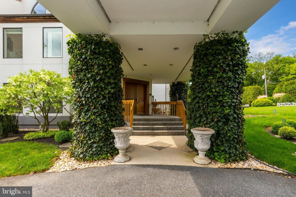 Photo of 1880 MILLPORT RD, LANCASTER, PA 17602 (MLS # PALA2024626)