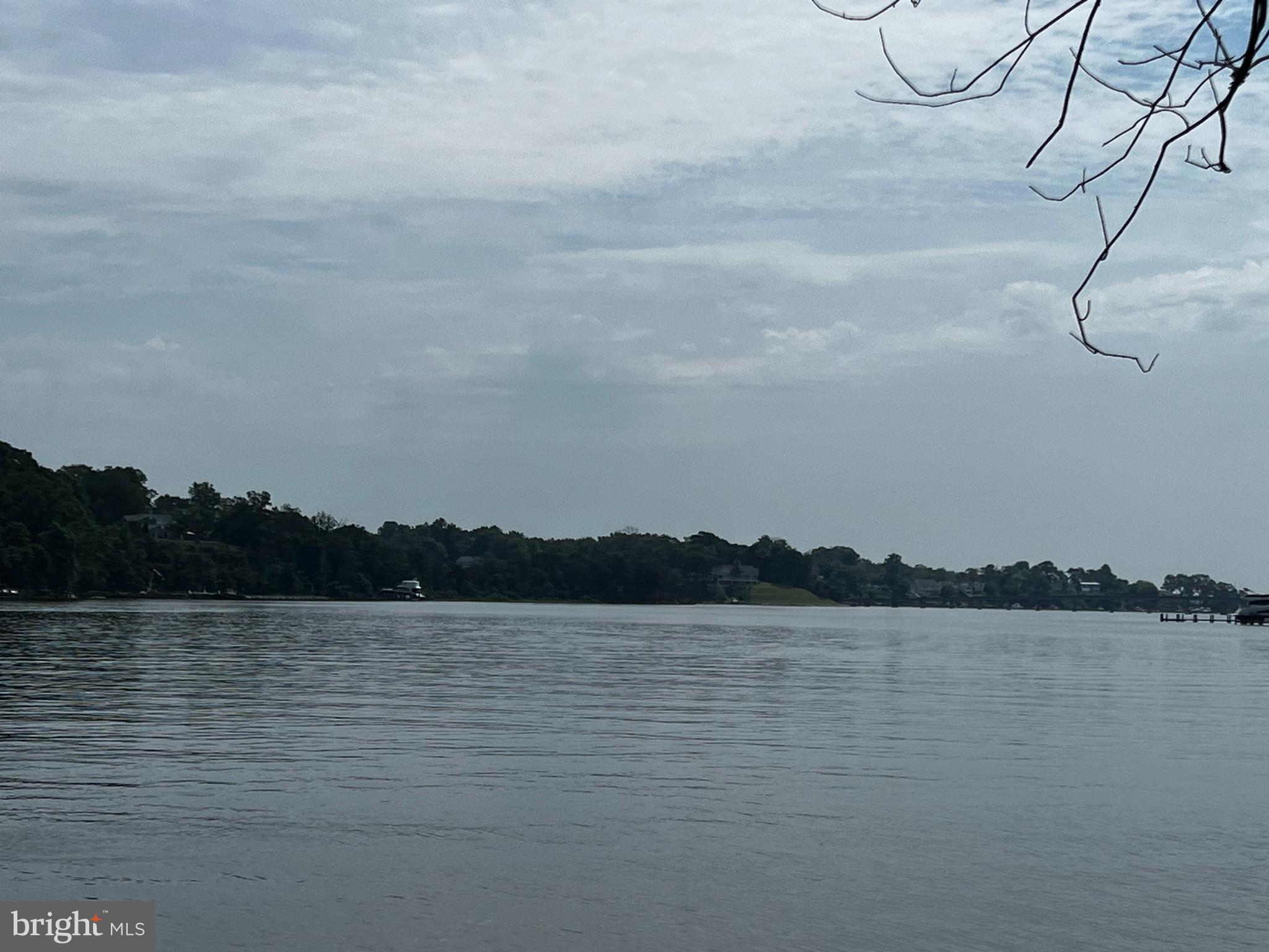 PORT ISLE - Residential