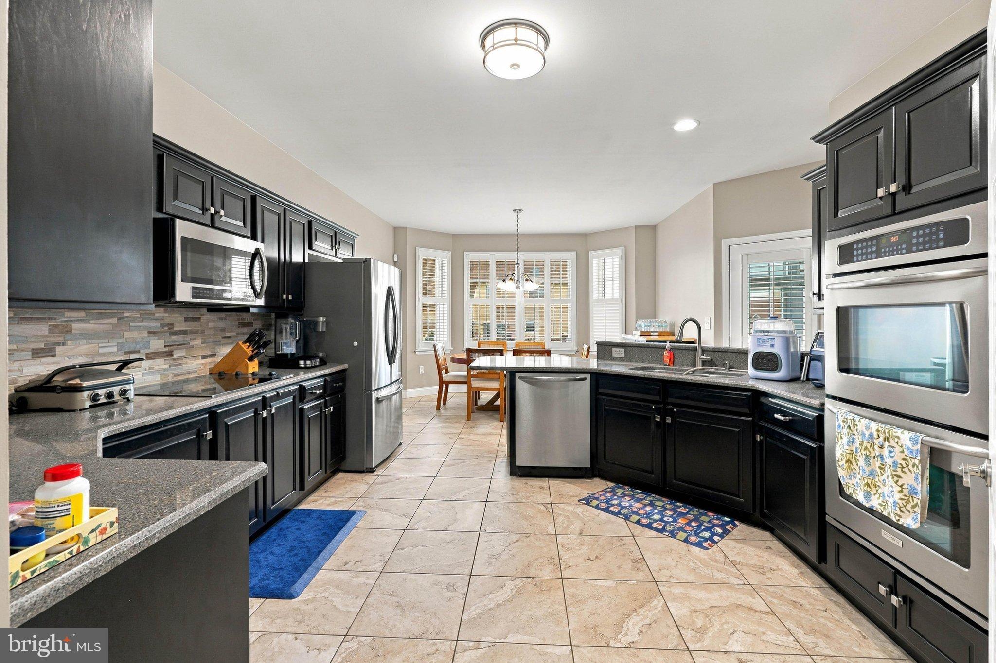 1001 RIVER CREST DRIVE