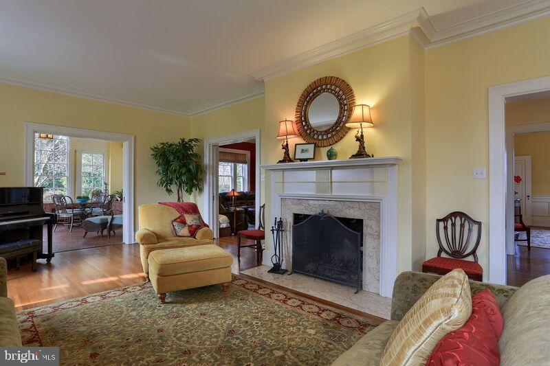 MILLERSVILLE - Residential