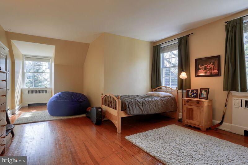 MILLERSVILLE - Residential