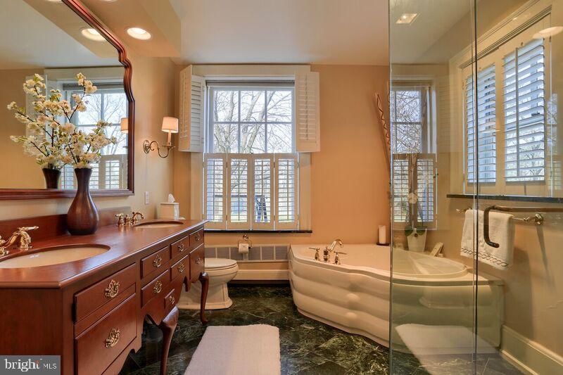 MILLERSVILLE - Residential