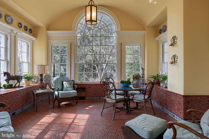 MILLERSVILLE - Residential