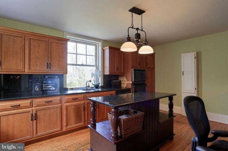 MILLERSVILLE - Residential