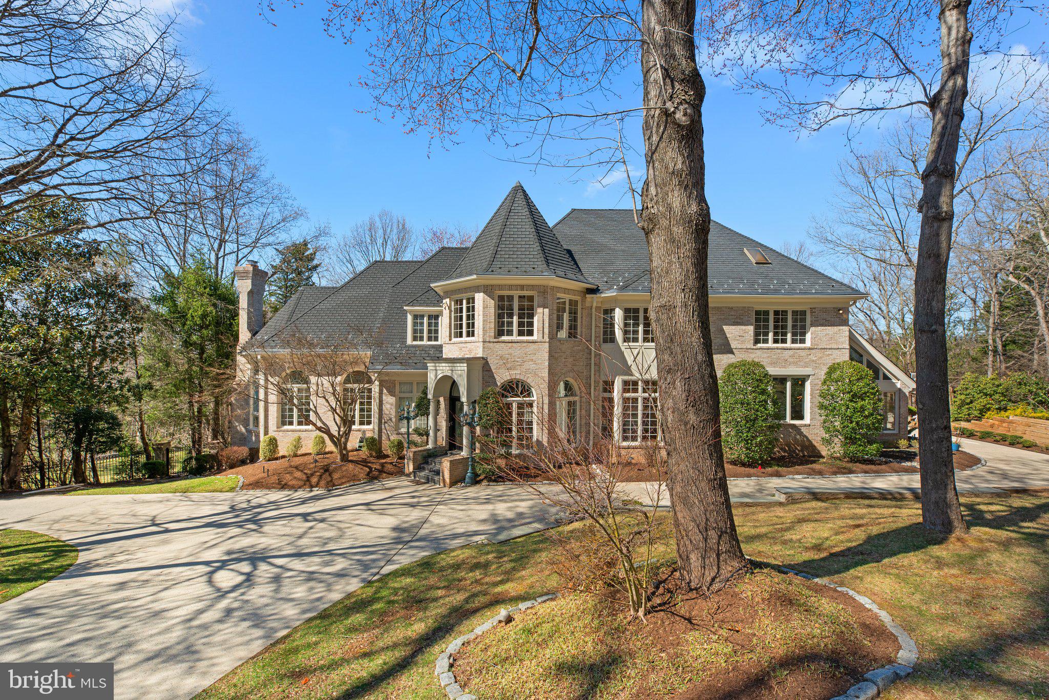 POTOMAC MANOR - Residential