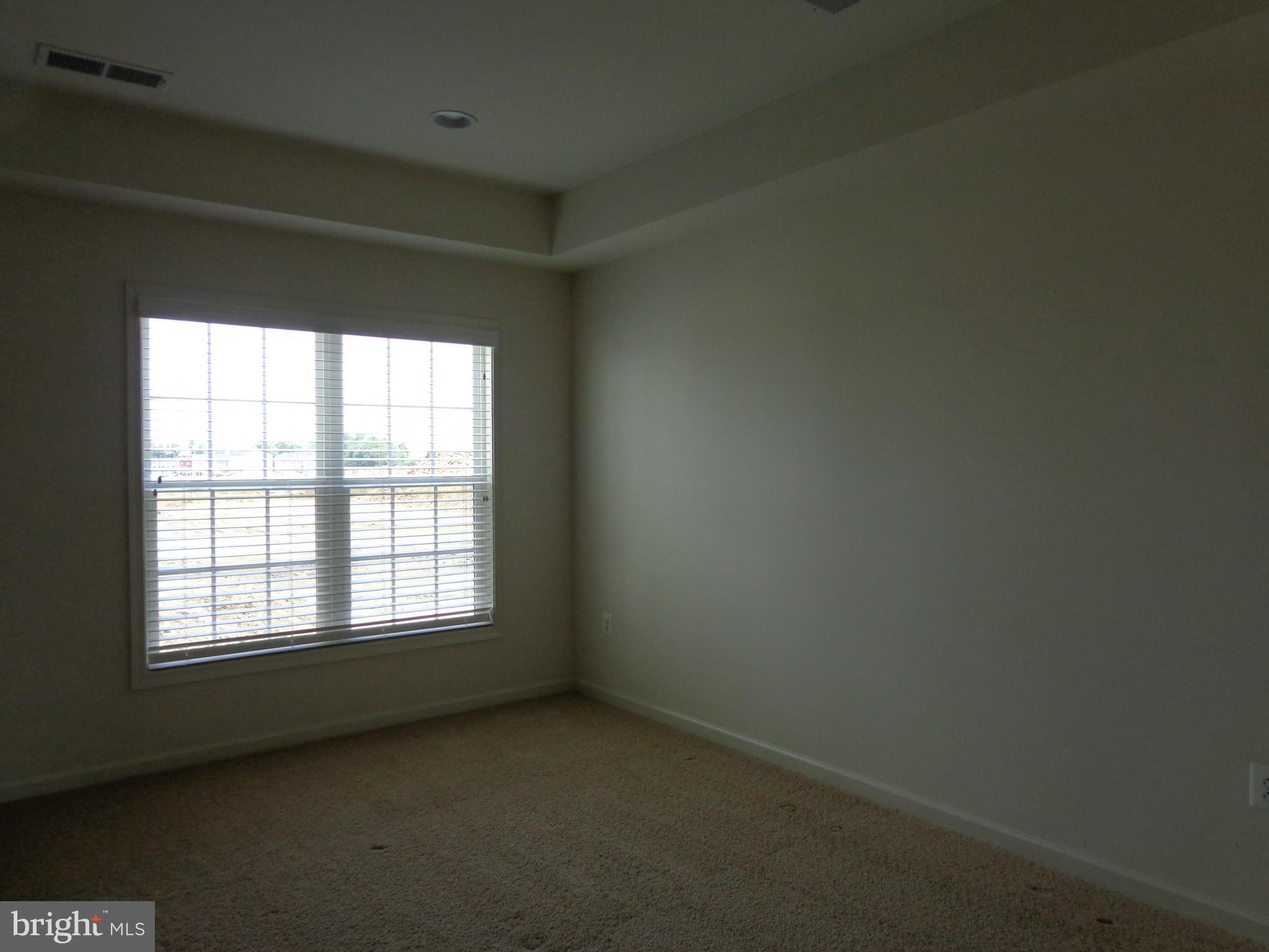 STRATSHIRE CROSSING - Residential