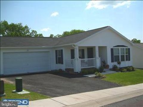 72 RANDOM ROAD DOUGLASSVILLE PA 19518
