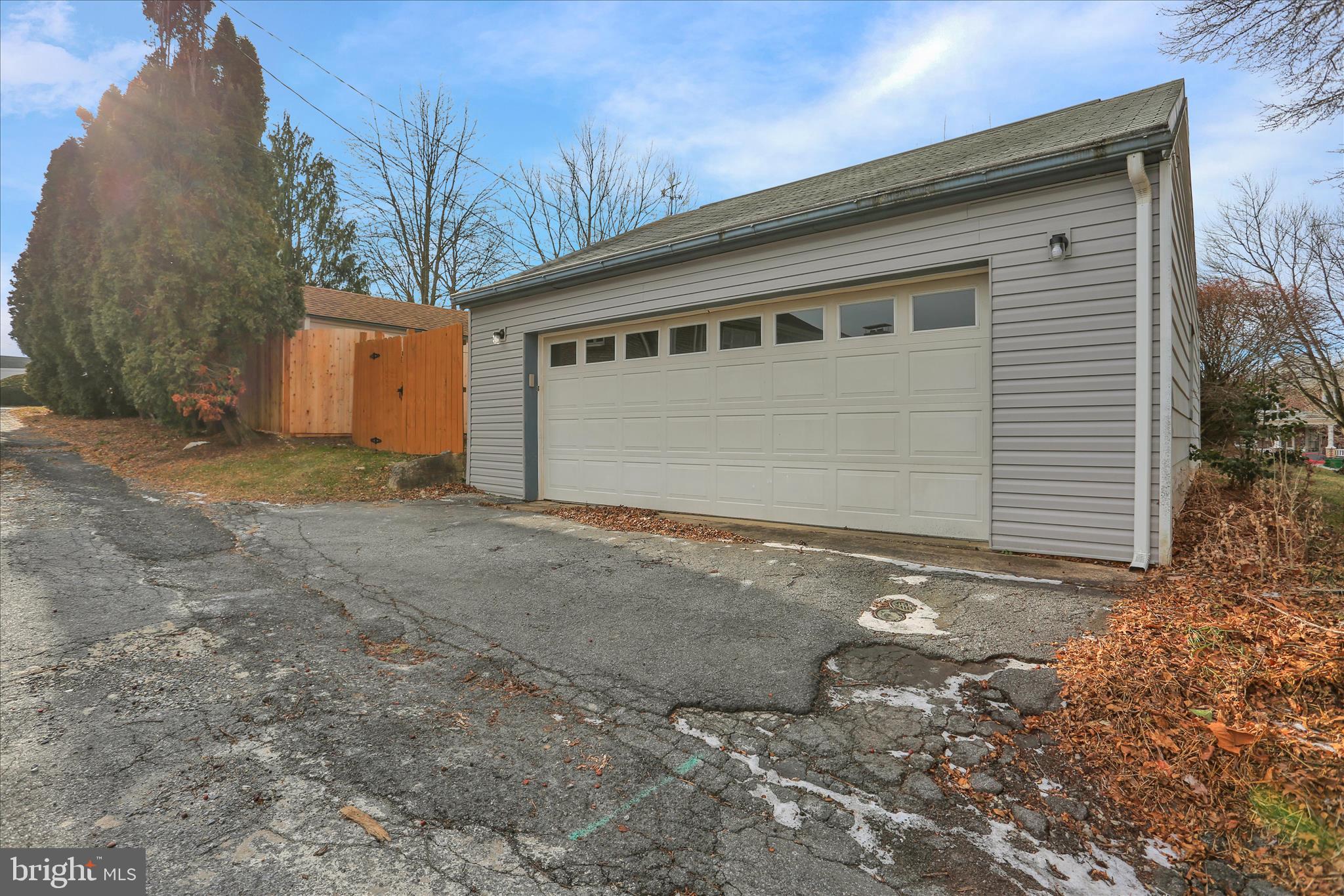 SHILLINGTON - Residential