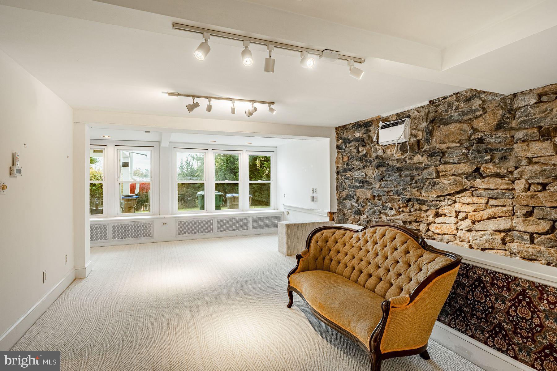 GREENBRIAR - Residential