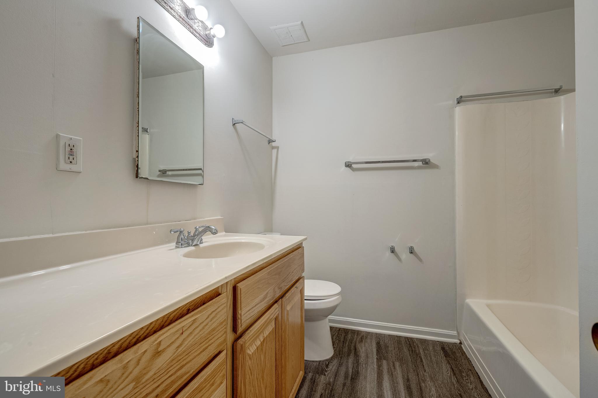 THE MEADOWS - Residential