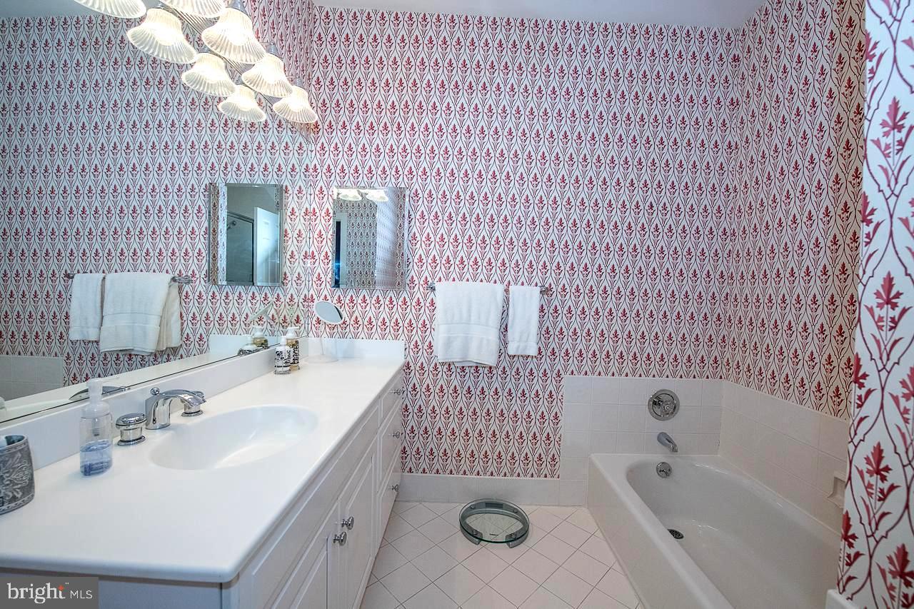 WRENFIELD - Residential