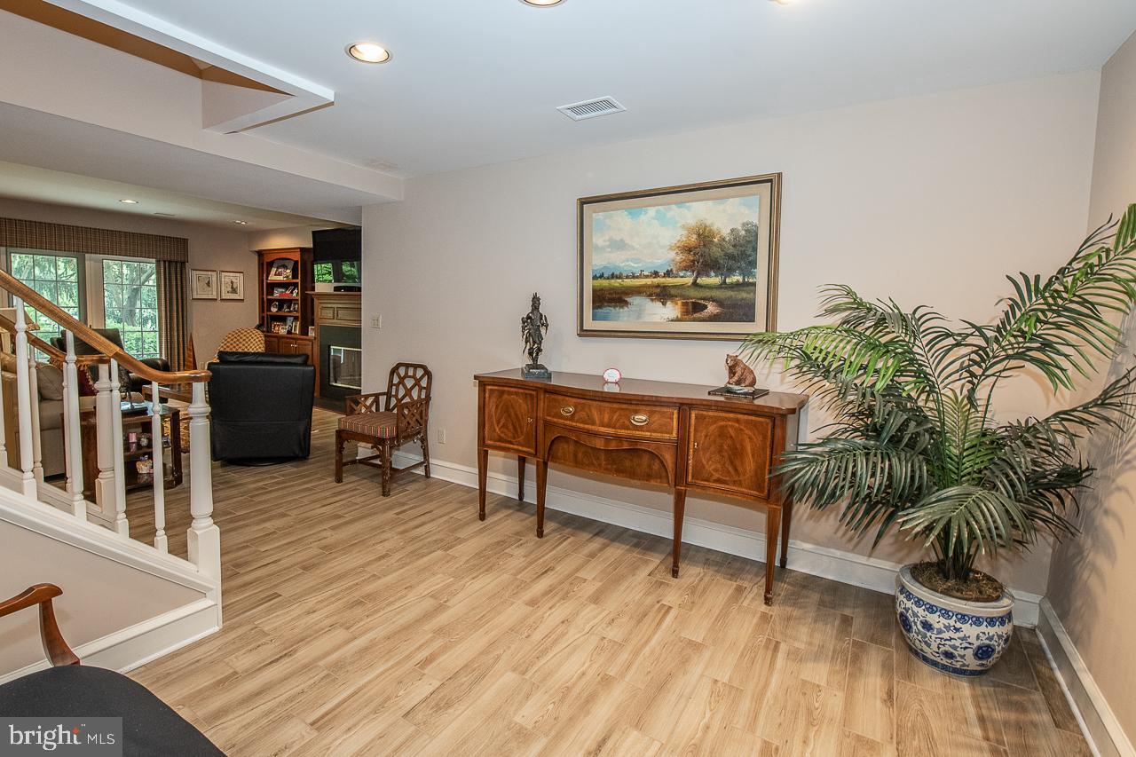 WRENFIELD - Residential