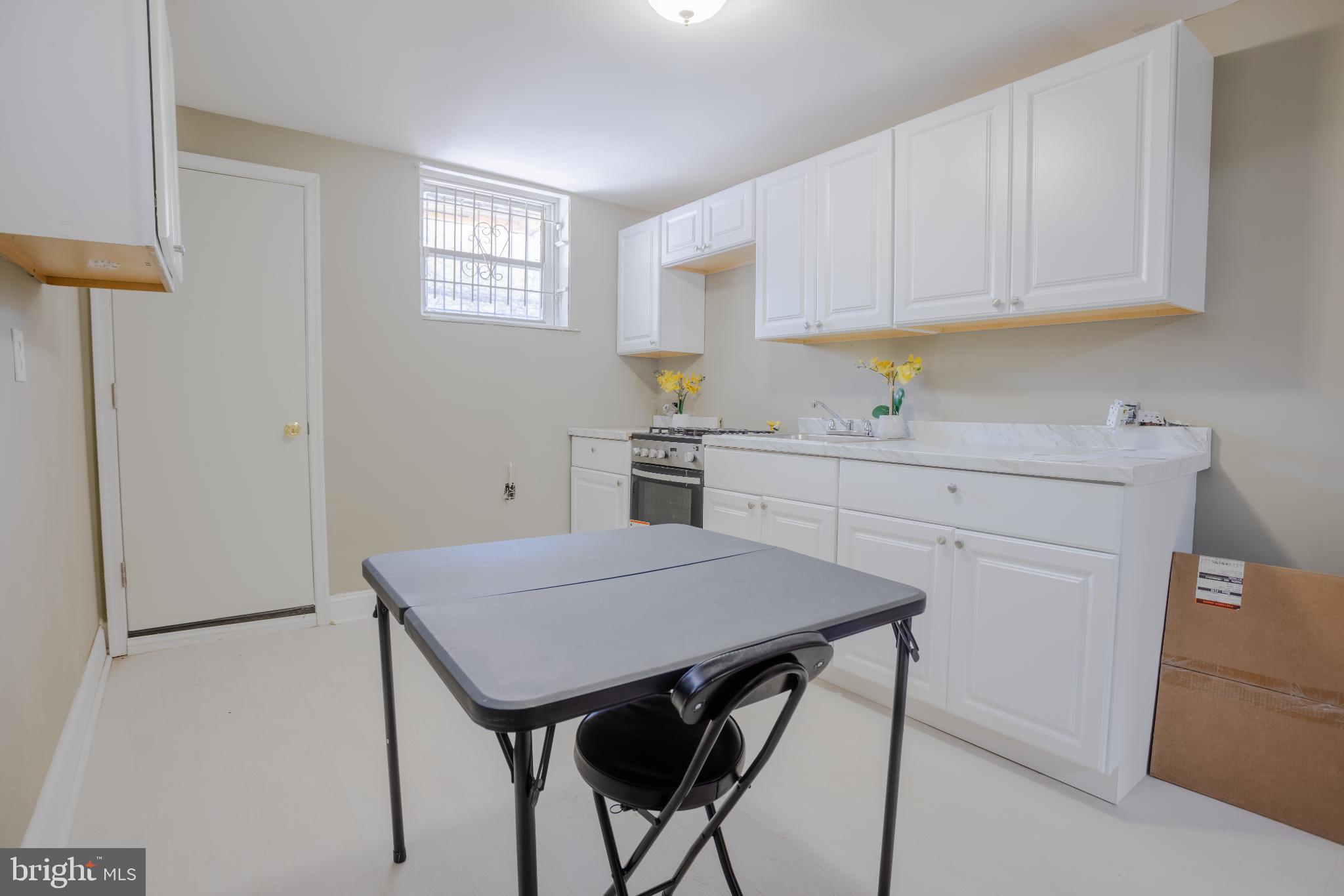 POINT BREEZE - Residential