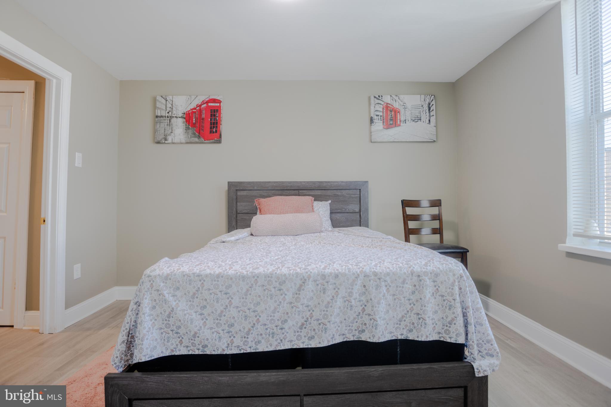 POINT BREEZE - Residential