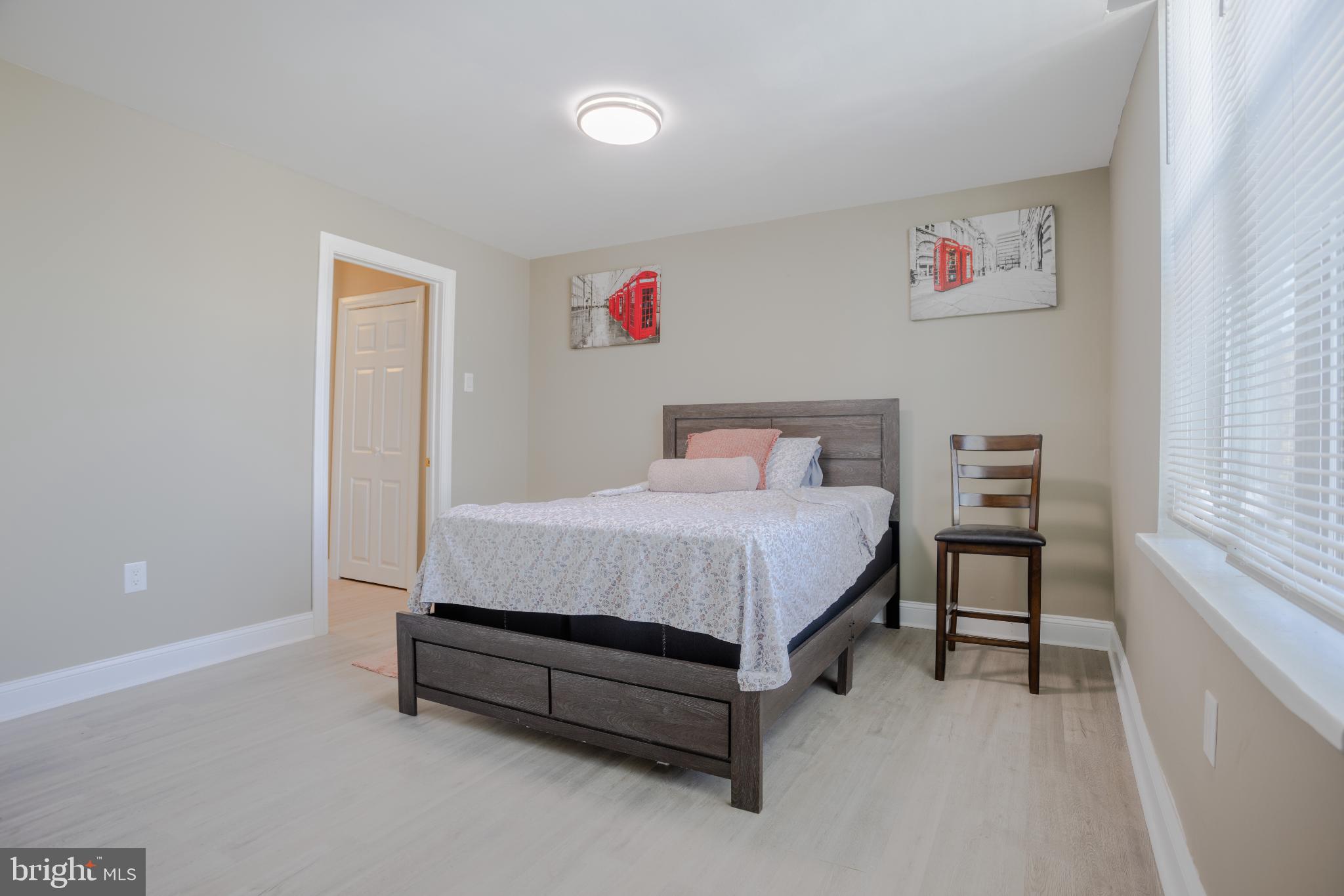 POINT BREEZE - Residential