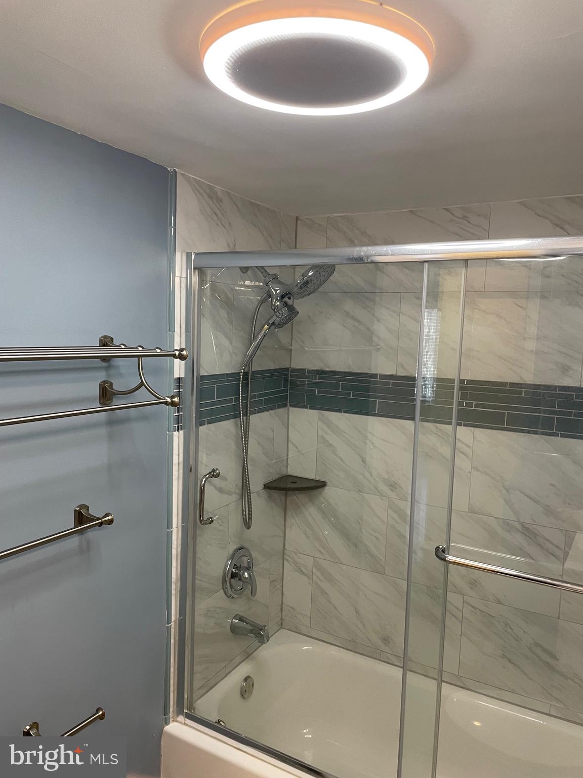 VILLA RIDGE CONDOMINIUM - Residential