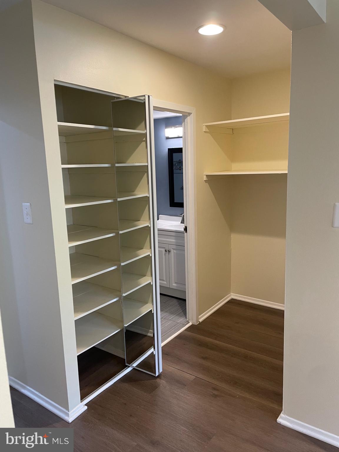 VILLA RIDGE CONDOMINIUM - Residential