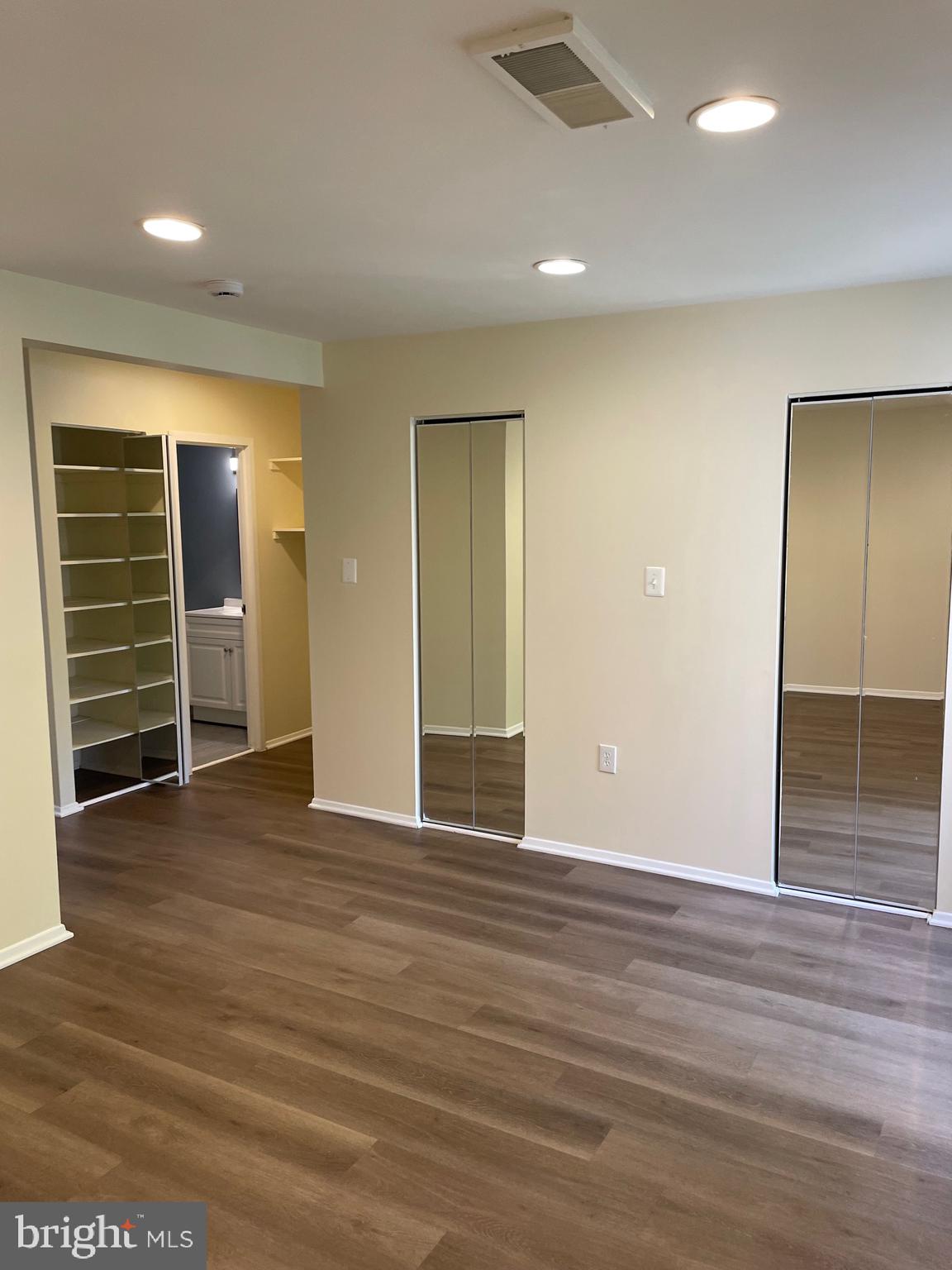 VILLA RIDGE CONDOMINIUM - Residential