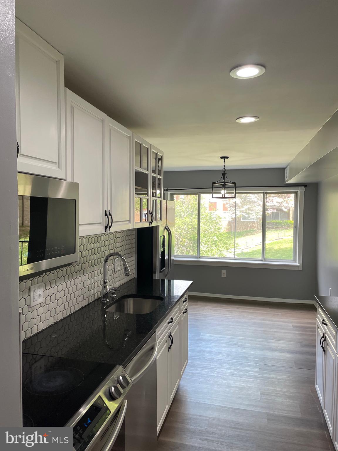 VILLA RIDGE CONDOMINIUM - Residential