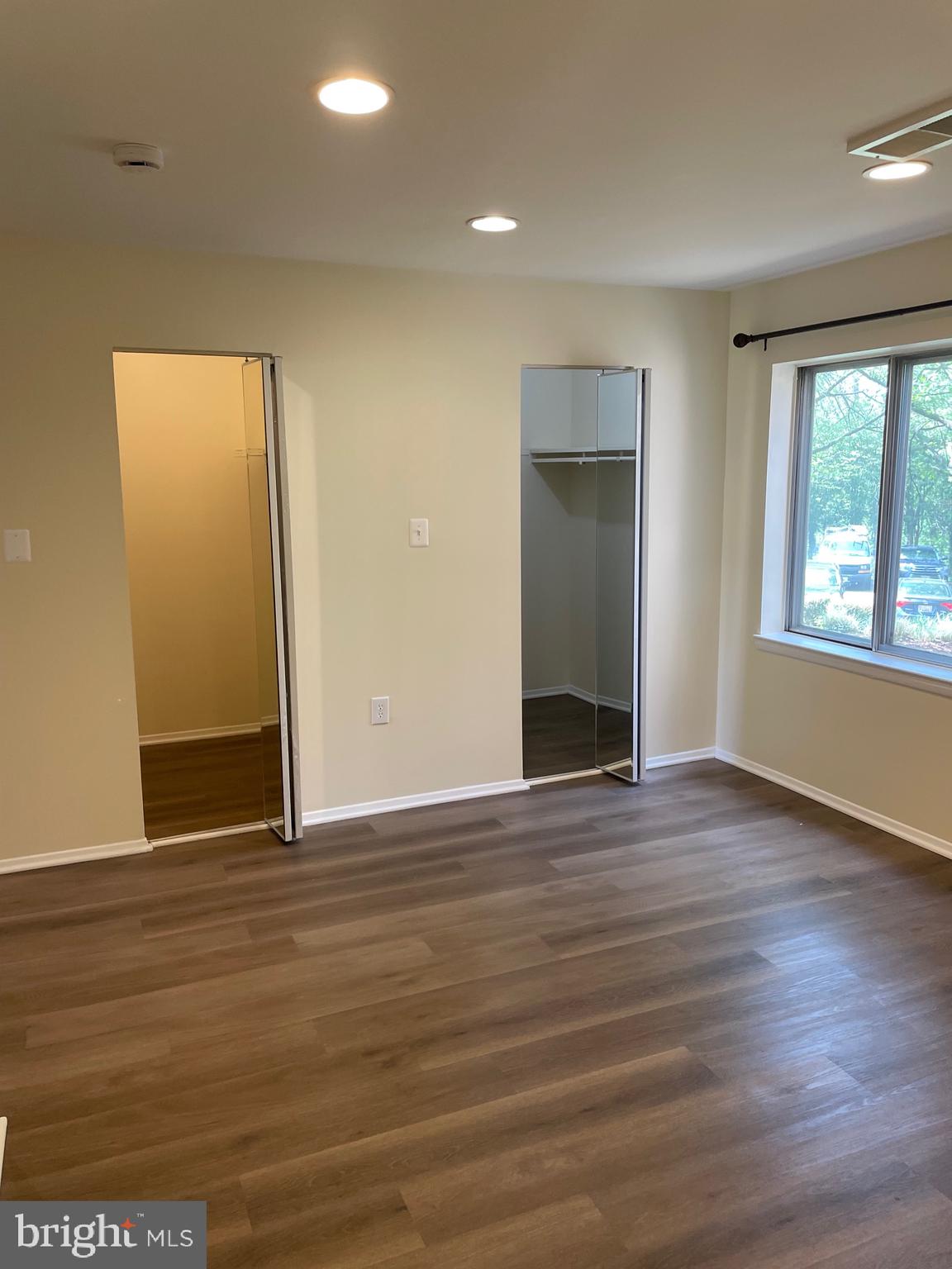 VILLA RIDGE CONDOMINIUM - Residential