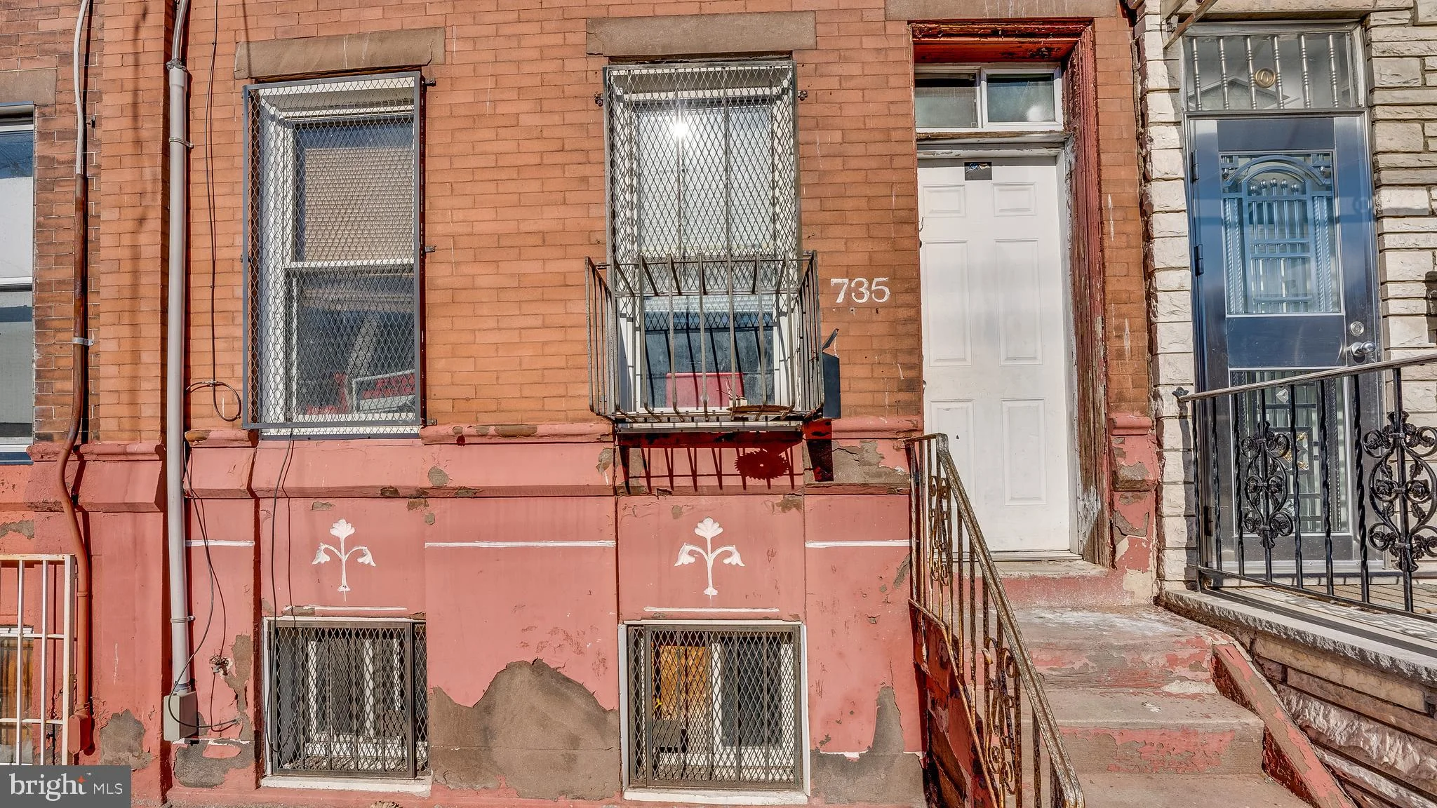 735 Jackson Street, Philadelphia, PA 19148