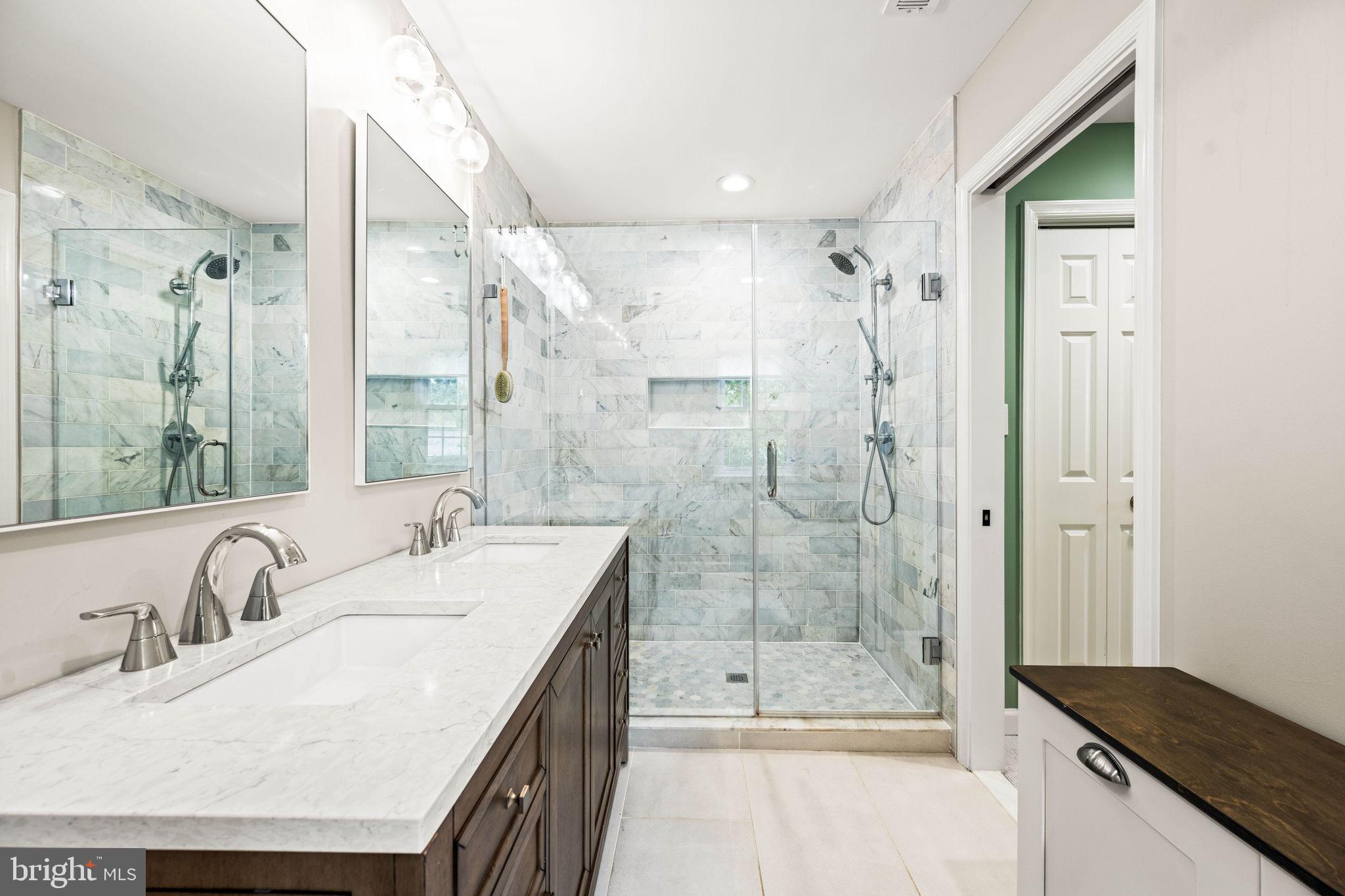 BEVERLEY HILLS - Residential