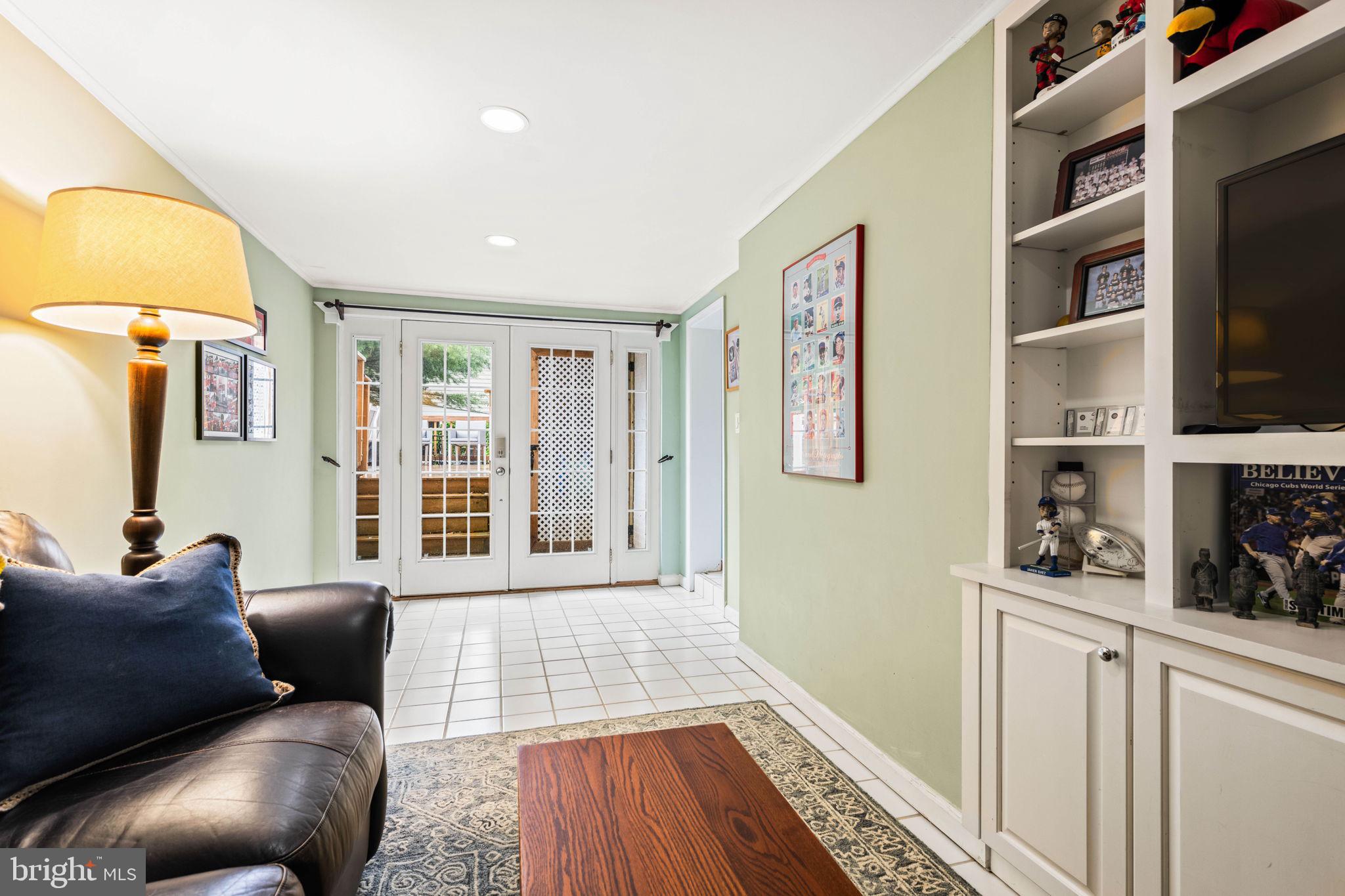 BEVERLEY HILLS - Residential