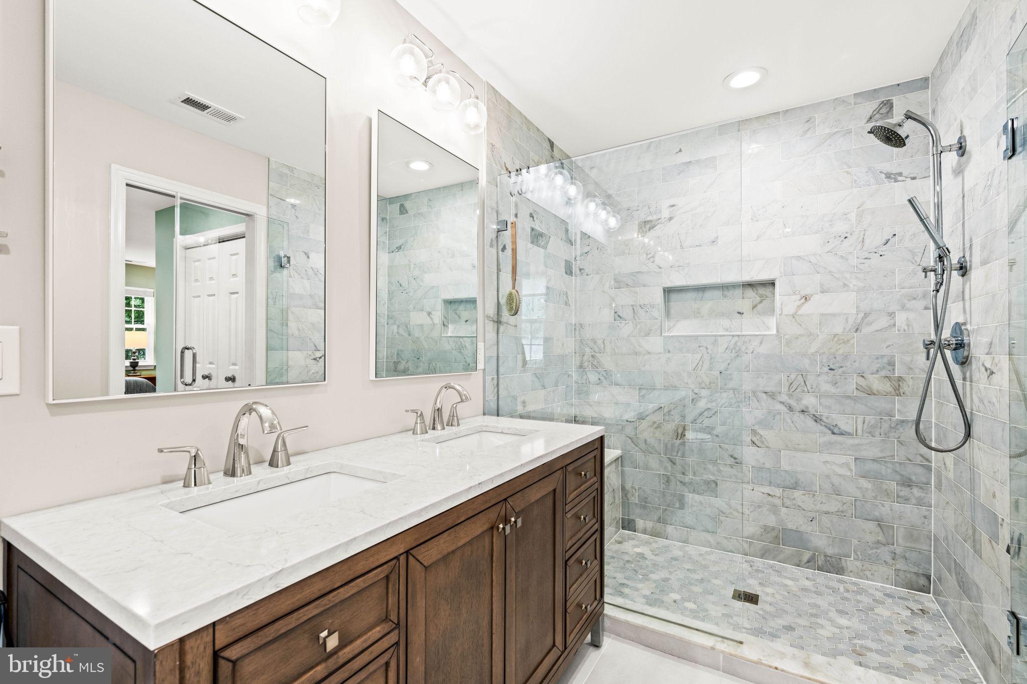 BEVERLEY HILLS - Residential