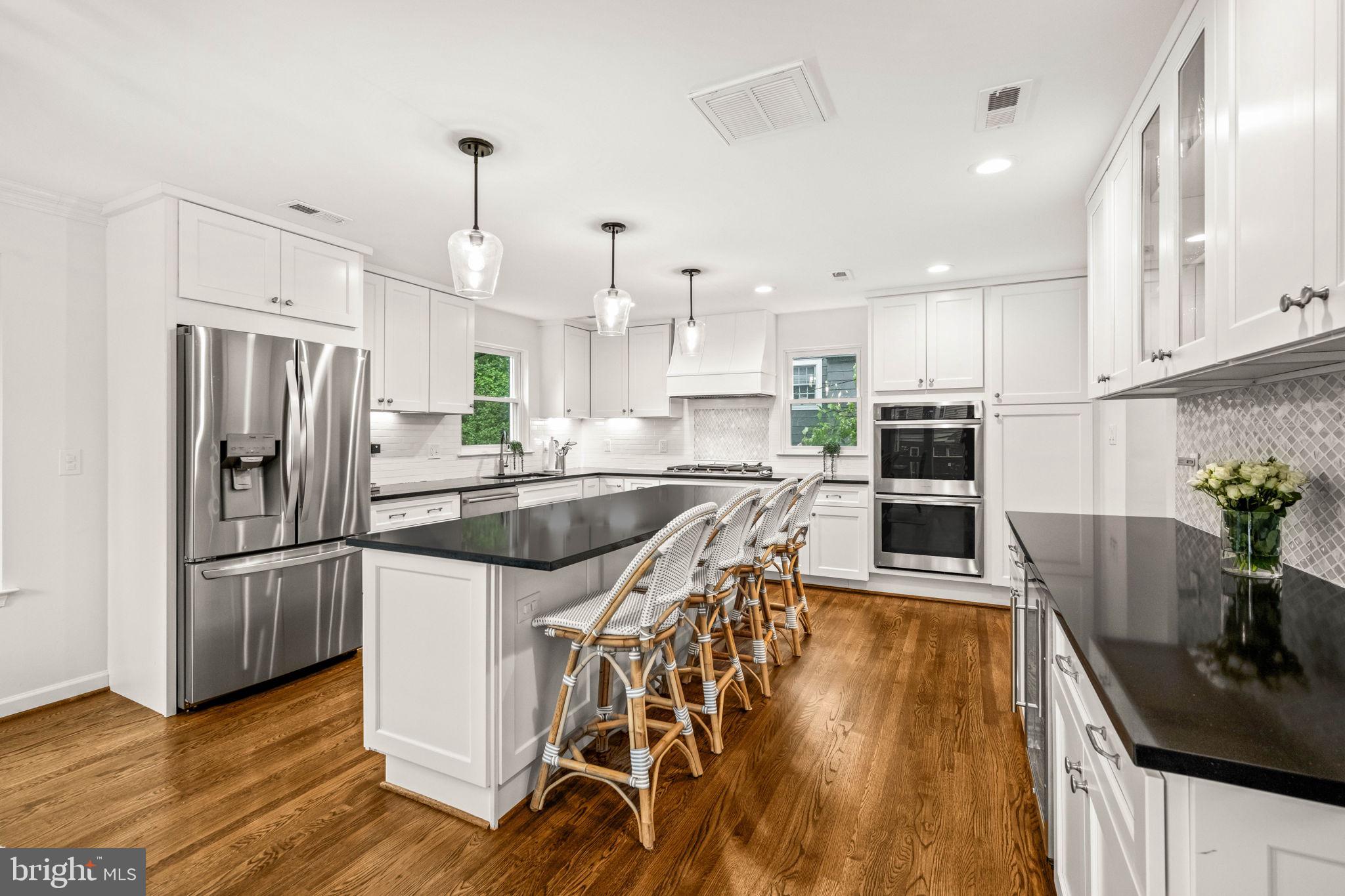 BEVERLEY HILLS - Residential