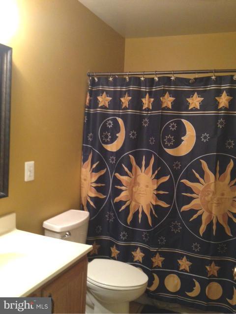 DUTCH HOLLOW - Residential Lease