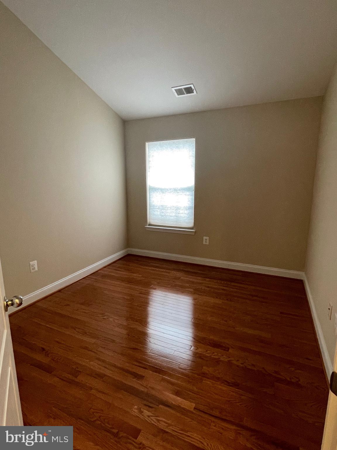 THE CRESCENT AT CHERRY LANE - Residential Lease